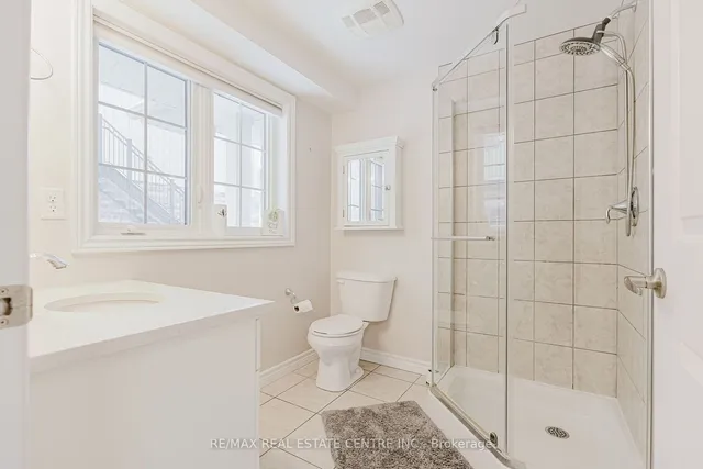 Additional image 27 of 255 Maitland St Unit 3D