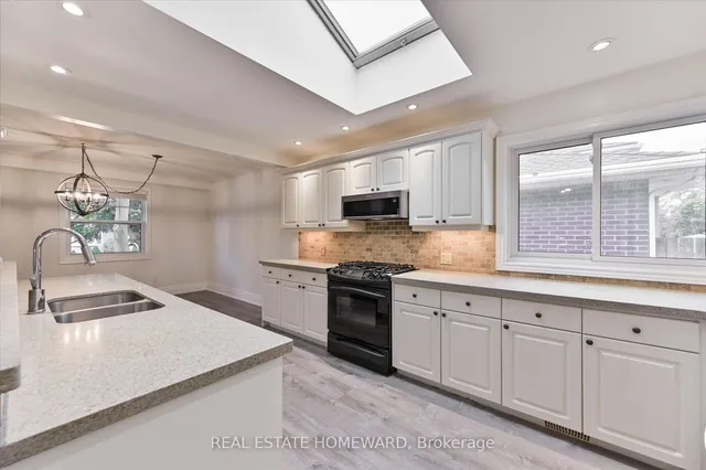 Additional image 21 of 338 Melores Dr