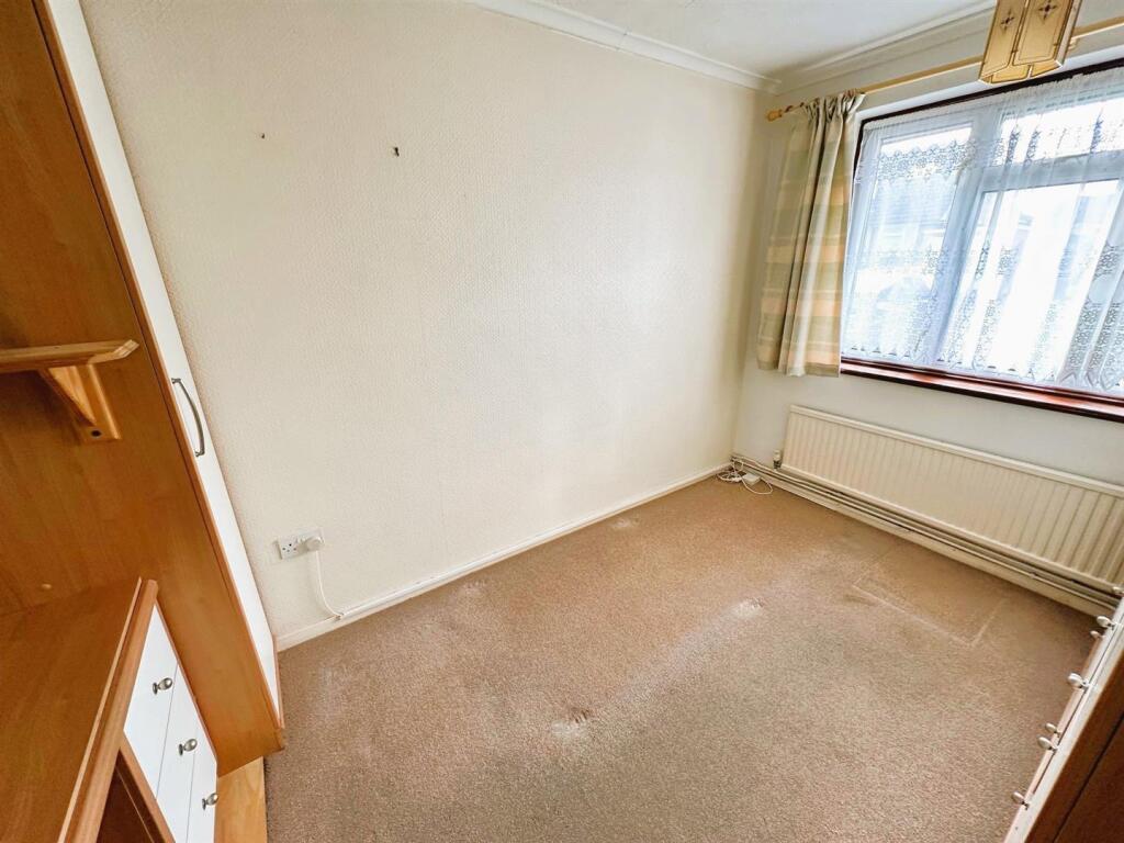 Additional image 12 of Derwent Drive, Crofton