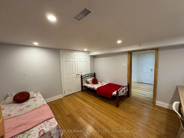 Additional image 28 of 37 Meadowland Dr