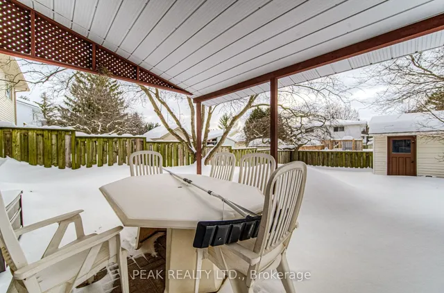 Additional image 35 of 93 Uxbridge Cres