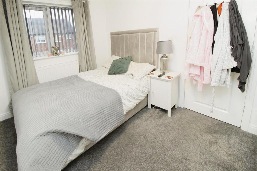 Additional image 10 of Redwood Crescent, Bradford, BD4 6FN