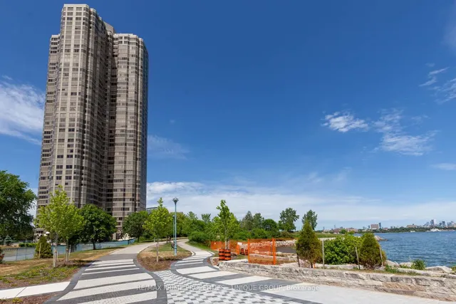 Additional image 33 of 1 Palace Pier Crt Unit 1103