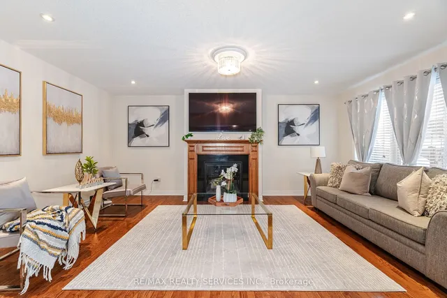 Additional image 7 of 19 Snapdragon Sq