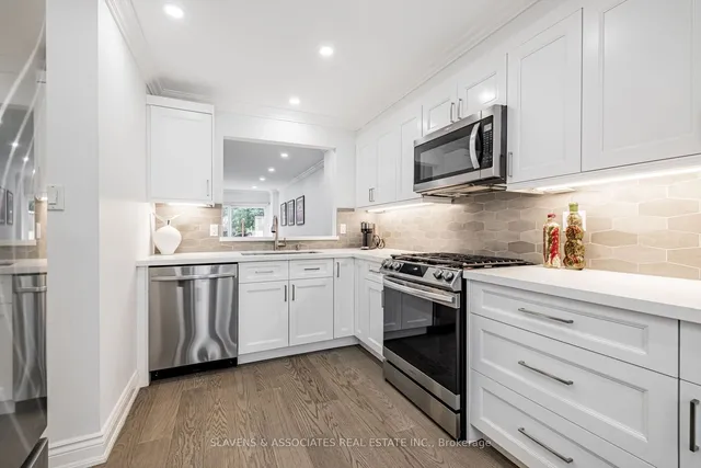 Additional image 14 of 1356 Bathurst St Unit 1