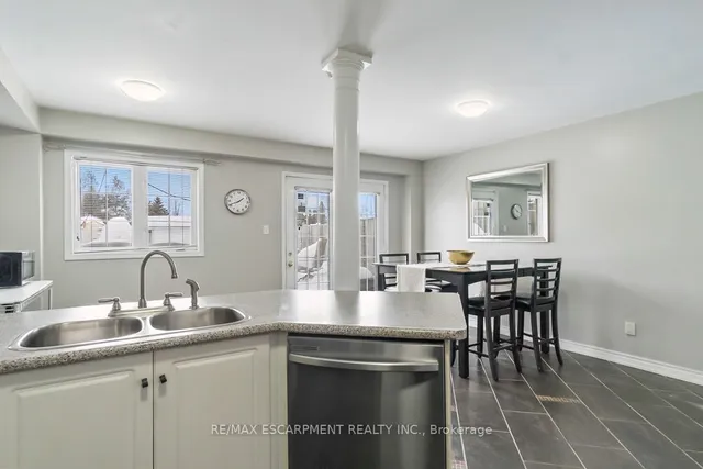 Additional image 10 of 51 Olde Town Rd