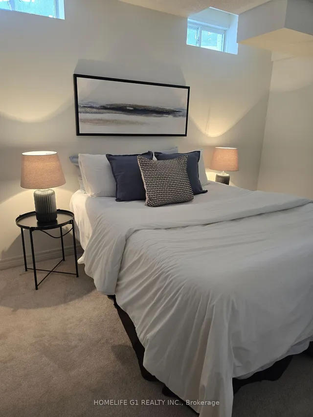 Additional image 34 of 8 Kayak Hts