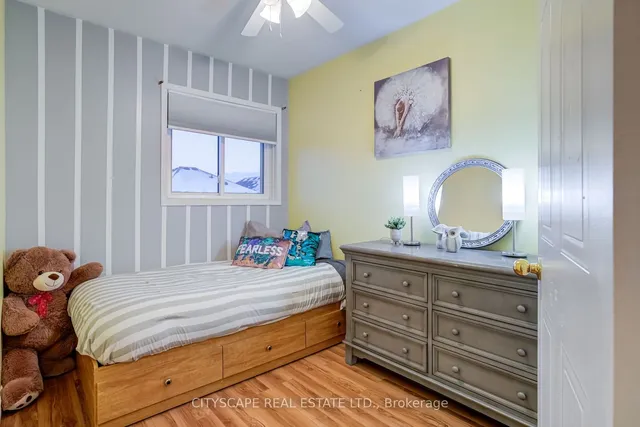 Additional image 18 of 102 Richwood Cres