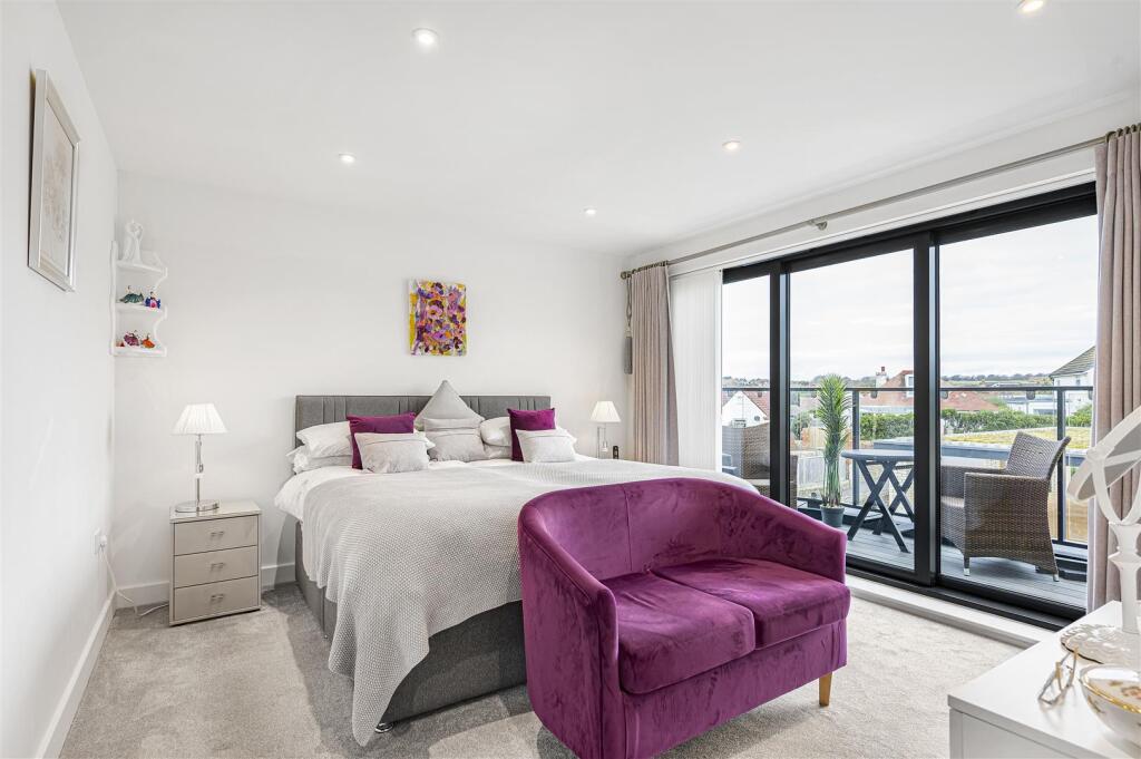 Additional image 9 of Waters Edge, Claremont Road