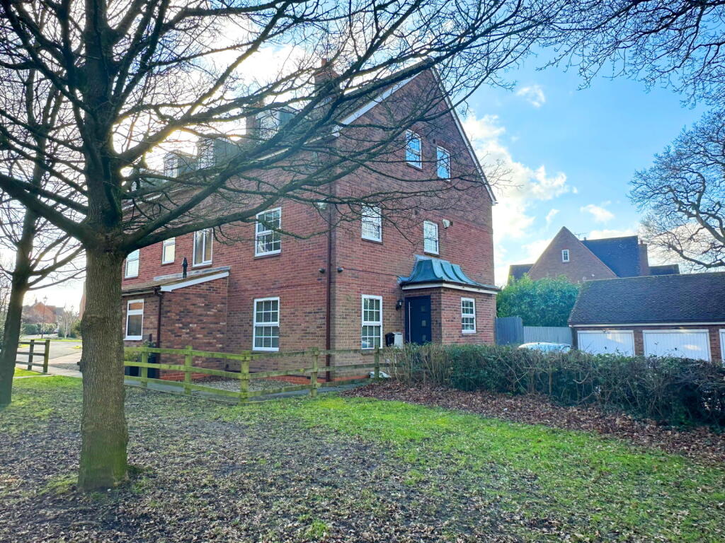 Spindle Lane, Dickens Heath, Shirley, B90 1RP