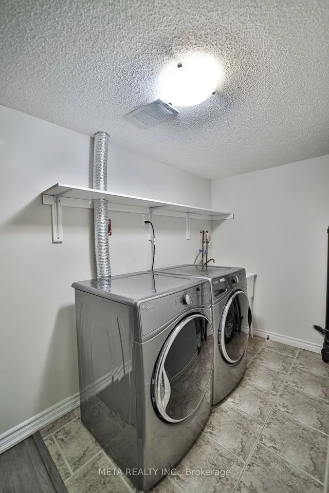 Additional image 36 of 4597 Centretown Way