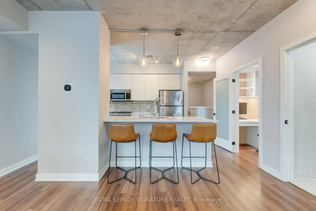 Additional image 11 of 400 Wellington St Unit PH1106