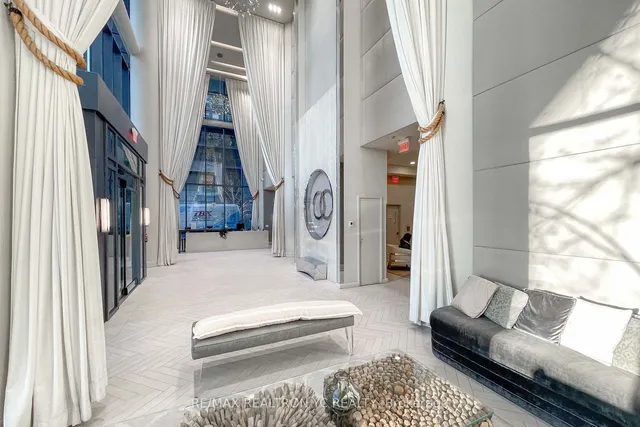 Additional image 29 of 59 Annie Craig Dr Unit 1005