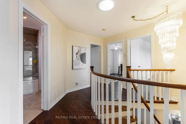 Additional image 31 of 112 Ravenscliffe Crt