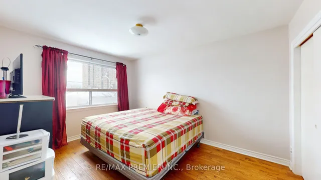 Additional image 23 of 32 Marlington Cres