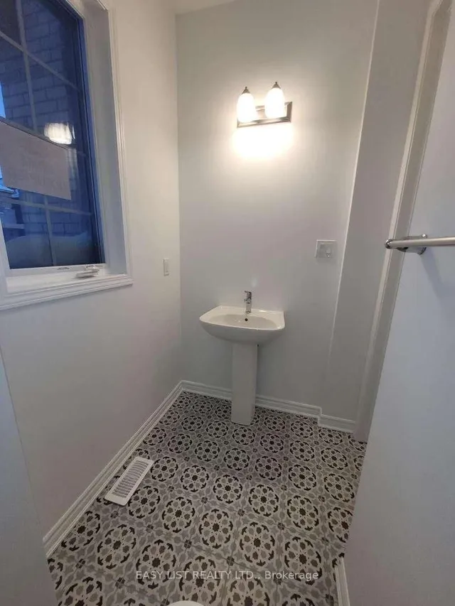 Additional image 6 of 1377 Lily Cres