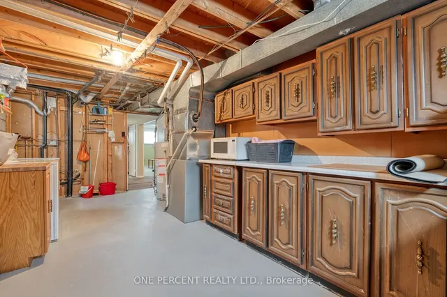 Additional image 36 of 5194 Broughton Cres