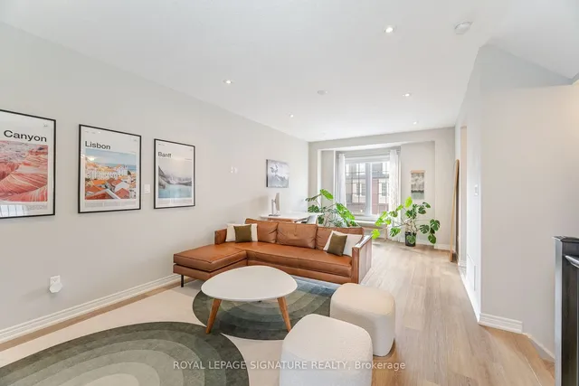 Additional image 25 of 2220 Queensway Dr Unit 15