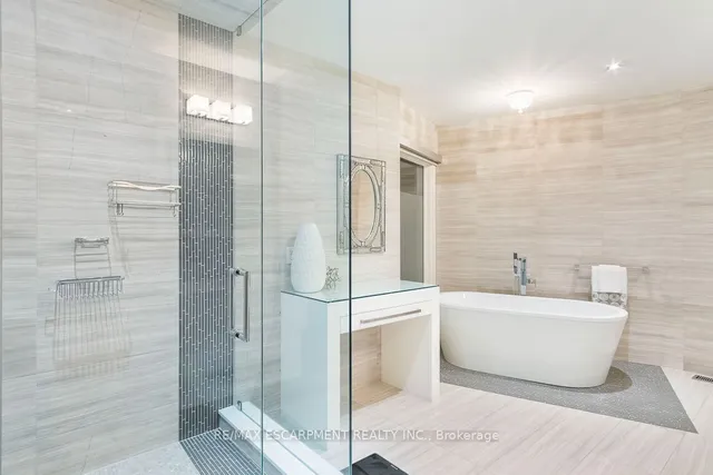 Additional image 22 of 1414 Amber Cres