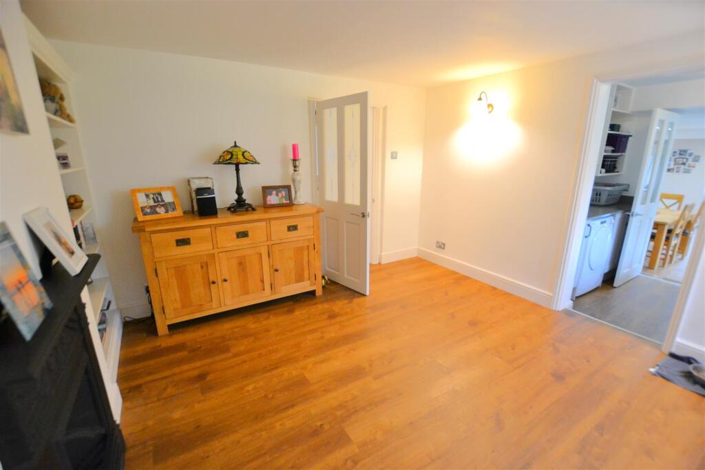 Additional image 20 of Woodside Green, Will Hill, Essendon