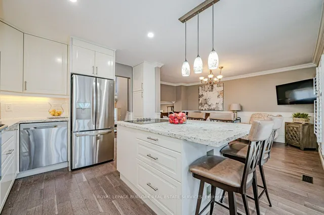 Additional image 13 of 955 King Rd Unit 15