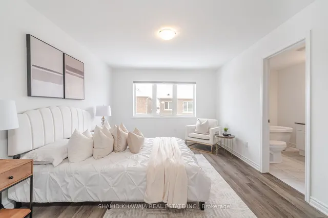 Additional image 17 of 1564 Moira Cres