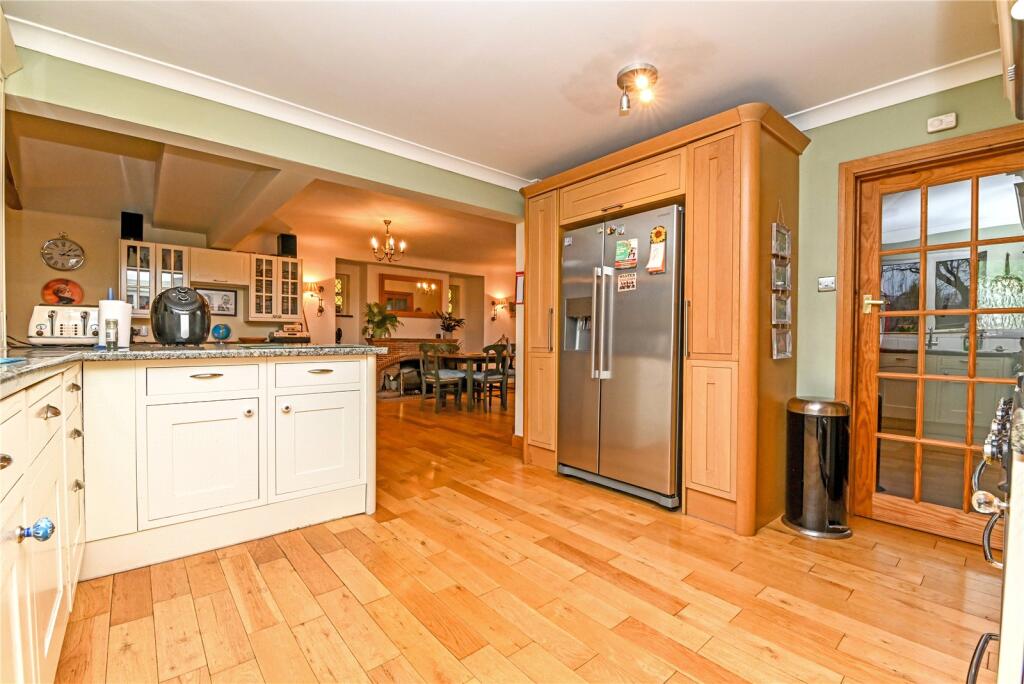 Additional image 19 of Manor Road, New Milton, Hampshire, BH25