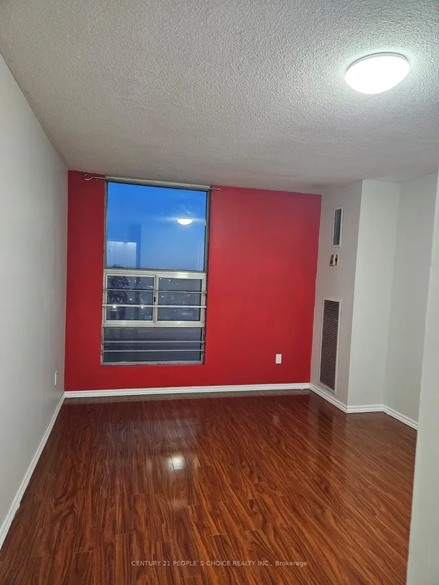 Additional image 33 of 15 Kensington Rd Unit 1405