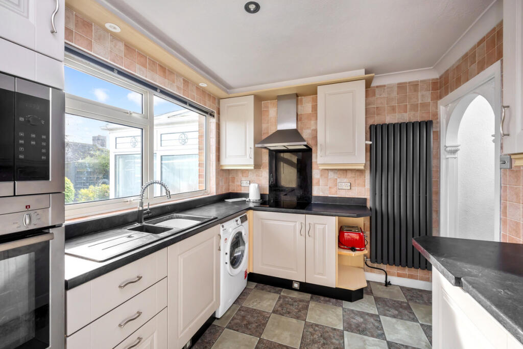 Additional image 15 of Central Avenue, Worthing, BN14