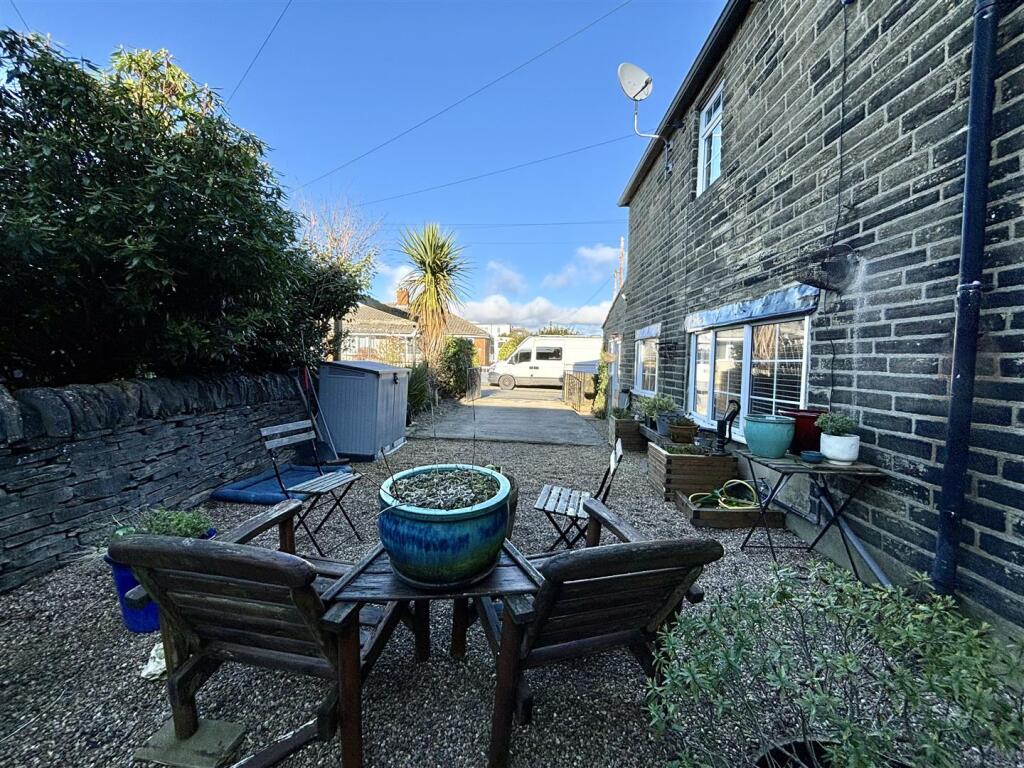 Additional image 15 of 9, Chapel Row, Bradford, BD15 7DE