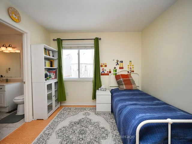 Additional image 27 of 605 Fourth Line