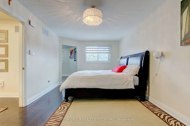 Additional image 25 of 6 Egret Crt