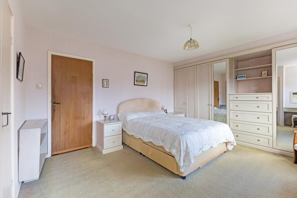 Additional image 16 of Wood End Hill, Harpenden, AL5