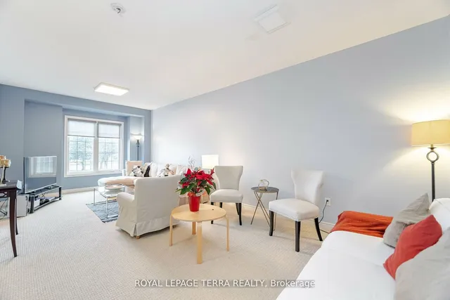 Additional image 10 of 2220 Queensway Dr Unit 2