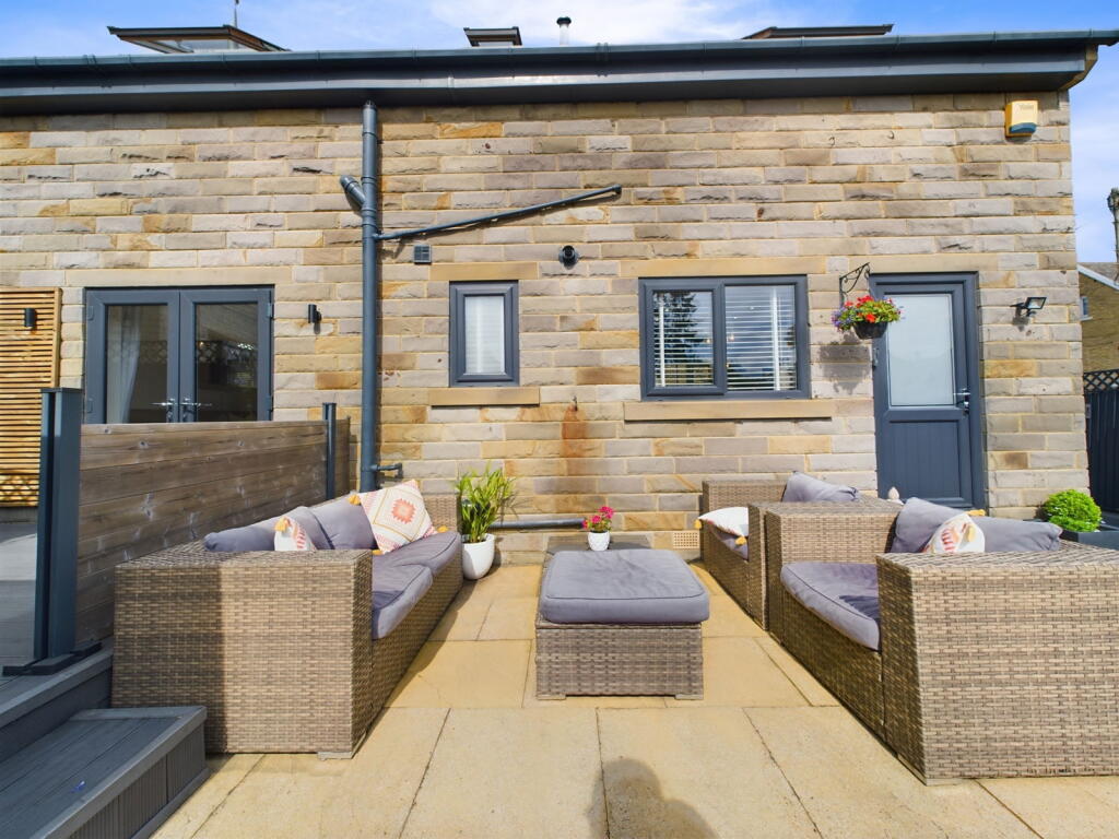 Additional image 19 of Main Street,Low Moor,Bradford,BD12 0NZ