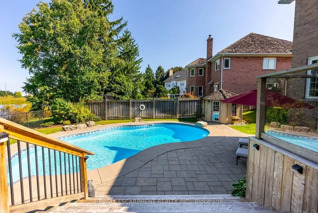 Additional image 38 of 2049 Country Club Dr