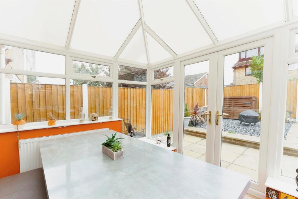 Additional image 6 of Fourlands Crescent, Bradford