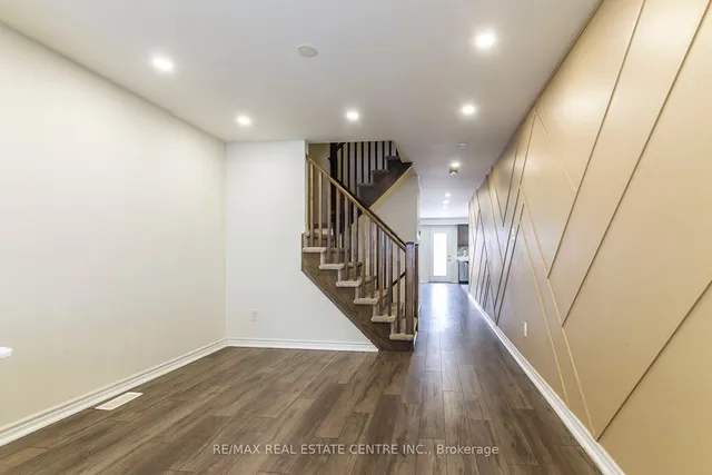 Additional image 6 of 27 Donlamont Circ