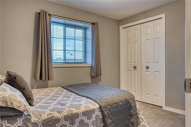 Additional image 16 of 105 Woodbine Ave