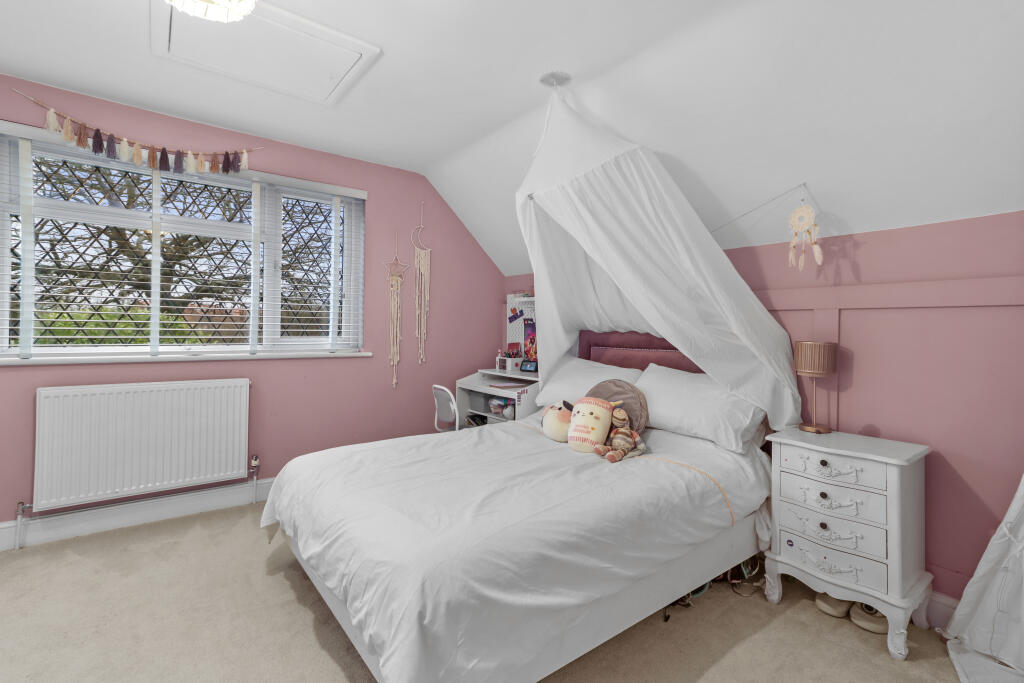 Additional image 15 of Swingate Cross, BN27