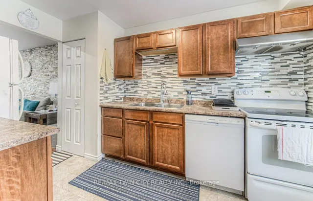 Additional image 5 of 52 Montcalm Dr Unit 7