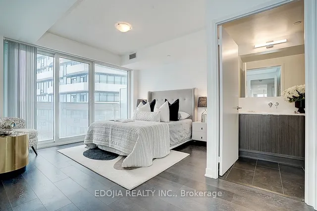 Additional image 13 of 88 harbour St Unit 5910