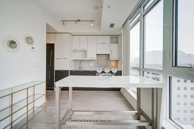 Additional image 7 of 199 Richmond St Unit 1402