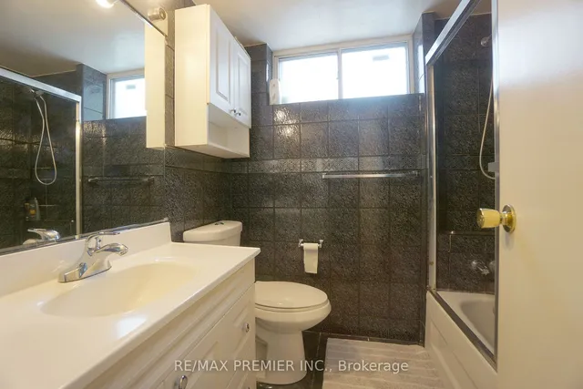 Additional image 37 of 32 Marlington Cres