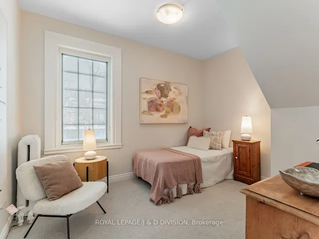 Additional image 17 of 12 McMaster Ave