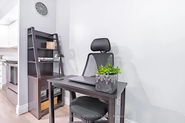 Additional image 12 of 250 Wellington St Unit 428