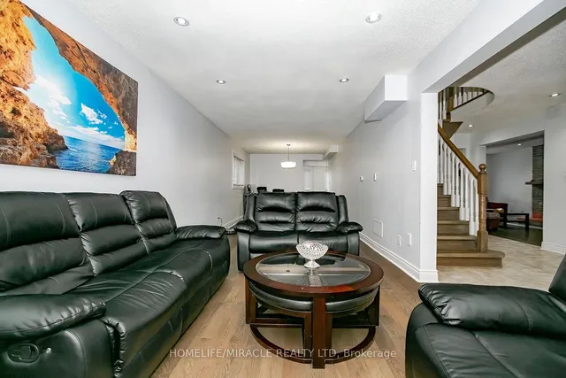 Additional image 7 of 25 Oaklea Blvd