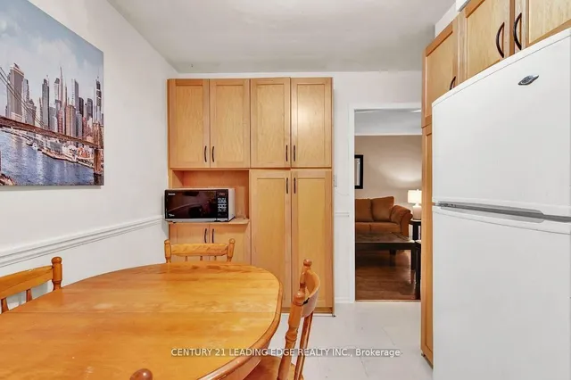 Additional image 9 of 2145 Sandringham Dr