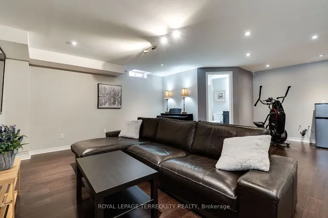 Additional image 34 of 37 George Robinson Dr