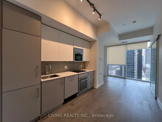 Additional image 16 of 17 Dundonald St Unit 1007